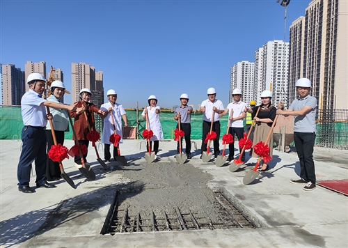 9月3日上午，金天川醫(yī)院隆重舉行喜封金頂儀式